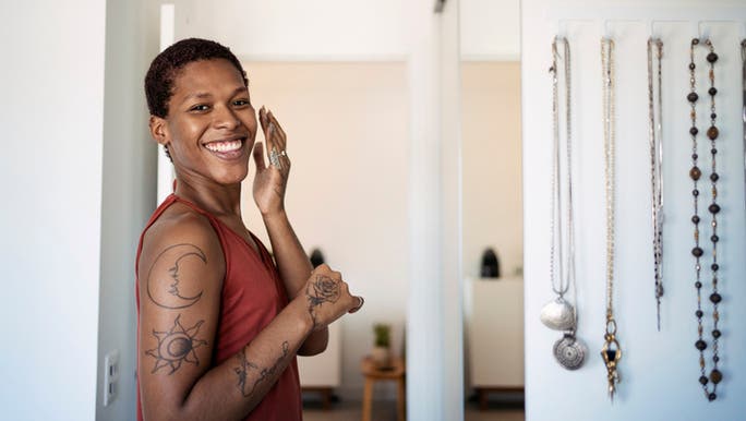 What is Kakadu plum and how to incorporate it into your skincare routine